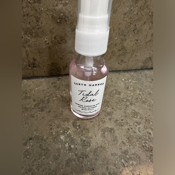 NEW Earth Harbor | TIDAL ROSE Seaweed Hydration Mist - Picture 2 of 4